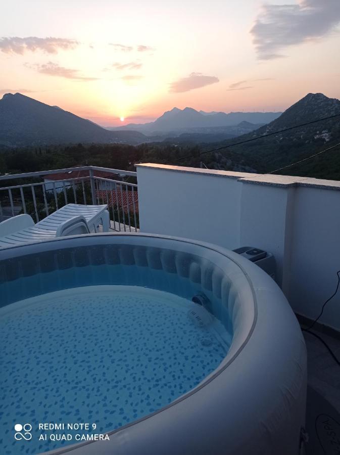 Holiday Home Horizonte With Jacuzzi Gornja Brela Exterior foto